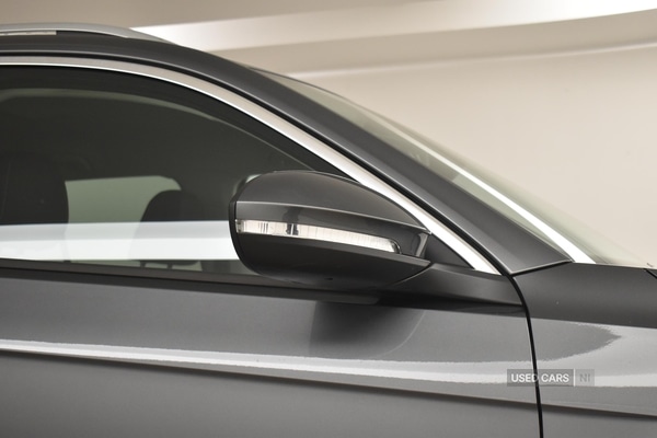 Used Volkswagen T-Roc 2022 for sale - 76803167: Photo 8