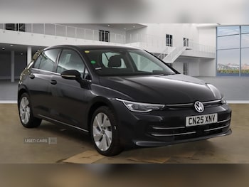 Volkswagen - Golf