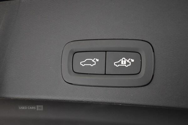 Used Volvo XC40 2025 for sale - 76787085: Photo 40