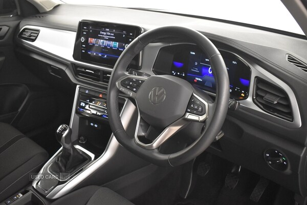 Used Volkswagen T-Roc 2023 for sale - 77102395: Photo 3