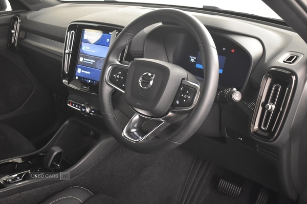 Used Volvo XC40 2025 for sale - 76690433: Photo 3