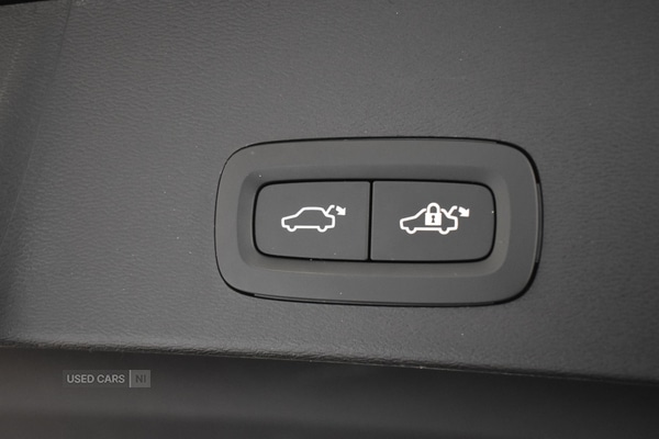 Used Volvo XC40 2025 for sale - 76690433: Photo 40