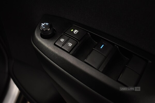 Used Toyota Yaris Cross 2022 for sale - 77017275: Photo 28