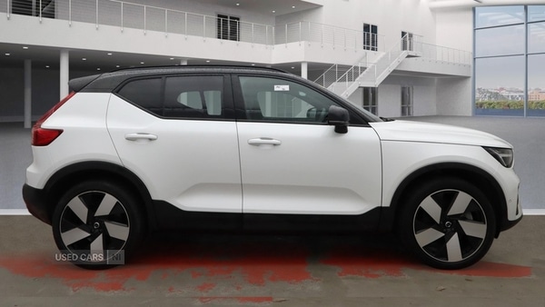 Used Volvo XC40 2023 for sale - 77359600: Photo 2