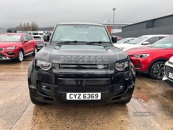 Used Land Rover Defender 2024 for sale - 77511624: Photo