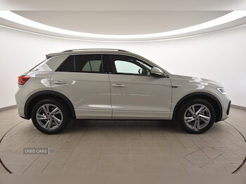 Used Volkswagen T-Roc 2024 for sale - 76574079: Photo
