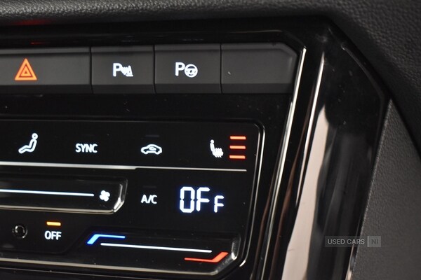 Used Volkswagen T-Roc 2024 for sale - 76574079: Photo 32