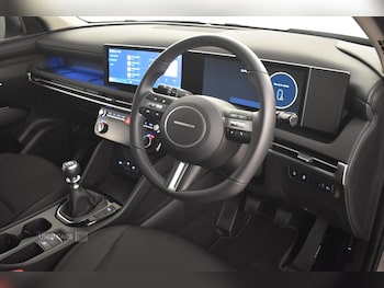 Used Hyundai TUCSON 2025 for sale - 76410135: Photo