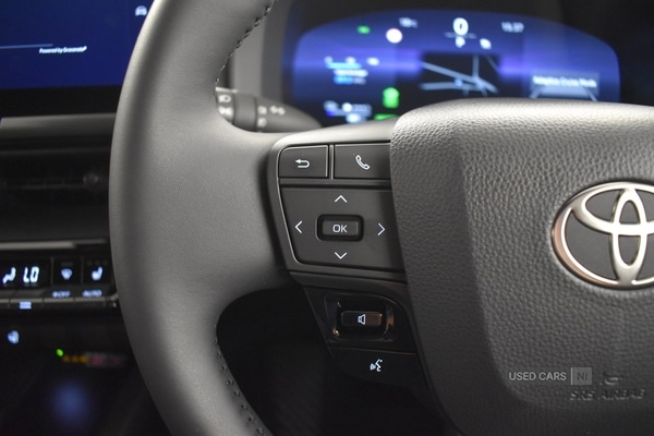 Used Toyota C-HR 2025 for sale - 76802986: Photo 15