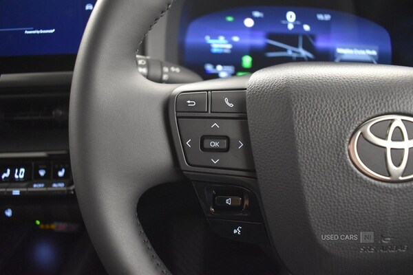 Used Toyota C-HR 2025 for sale - 76729856: Photo 15