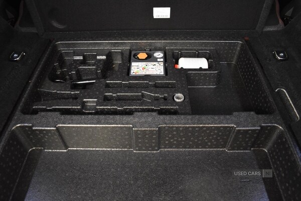 Used Jaguar E-Pace 2021 for sale - 76802558: Photo 41