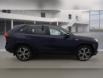 Used Toyota RAV4 2023 for sale - 75811042: Photo