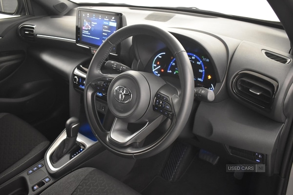 Used Toyota Yaris Cross 2022 for sale - 76998408: Photo 3