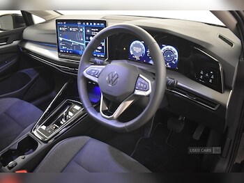 Used Volkswagen Golf 2025 for sale - 77204115: Photo