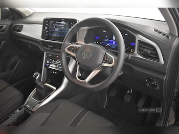 Used Volkswagen T-Roc 2025 for sale - 76585756: Photo