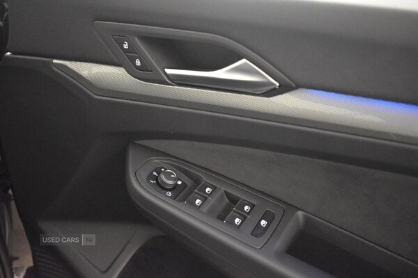 Used Volkswagen Golf 2025 for sale - 77192180: Photo 30