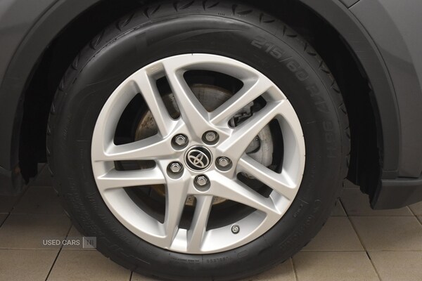 Used Toyota C-HR 2022 for sale - 76318610: Photo 40