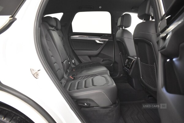 Used Volkswagen Touareg 2018 for sale - 77204437: Photo 38