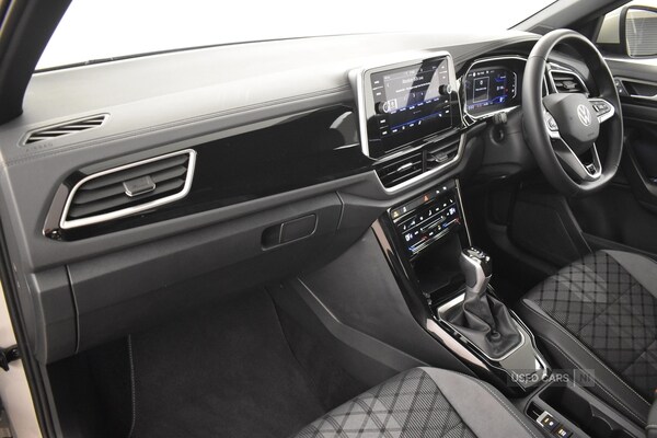 Used Volkswagen T-Roc 2024 for sale - 76523081: Photo 11