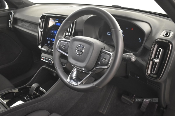 Used Volvo XC40 2023 for sale - 76433571: Photo 3