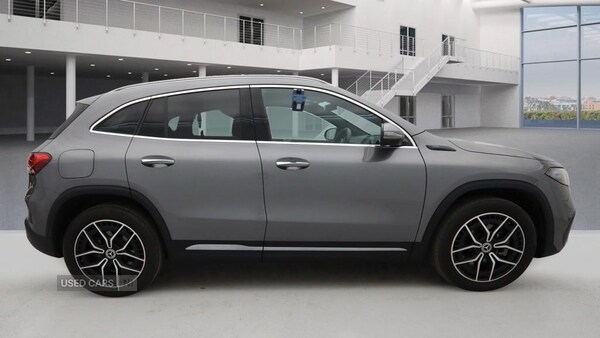Used Mercedes-Benz EQA 2022 for sale - 76308576: Photo 2