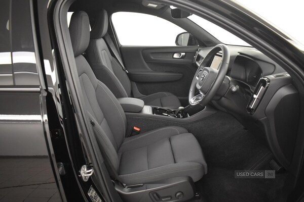 Used Volvo XC40 2023 for sale - 76672127: Photo 33