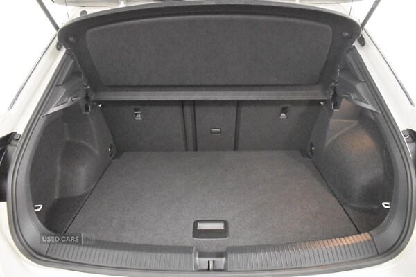 Used Volkswagen T-Roc 2024 for sale - 76573919: Photo 38