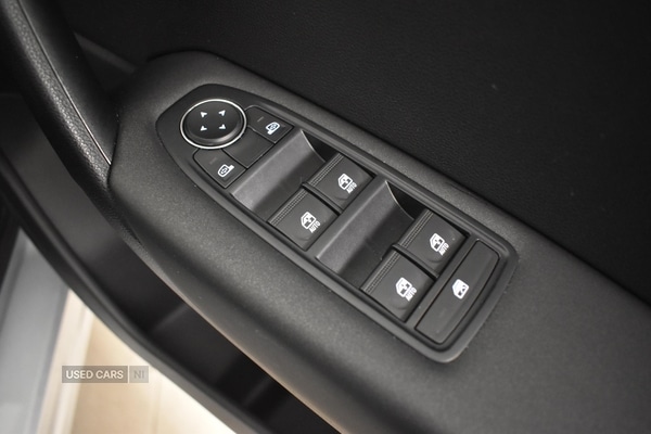 Used Renault Captur 2022 for sale - 76593093: Photo 28