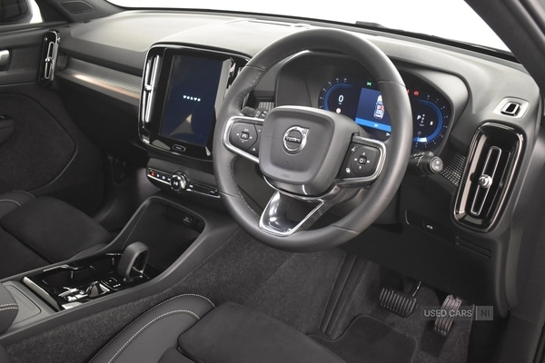 Used Volvo XC40 2025 for sale - 77021657: Photo 3