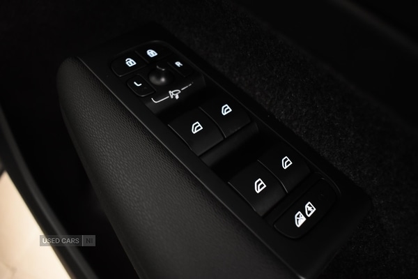 Used Volvo XC40 2023 for sale - 77144758: Photo 28