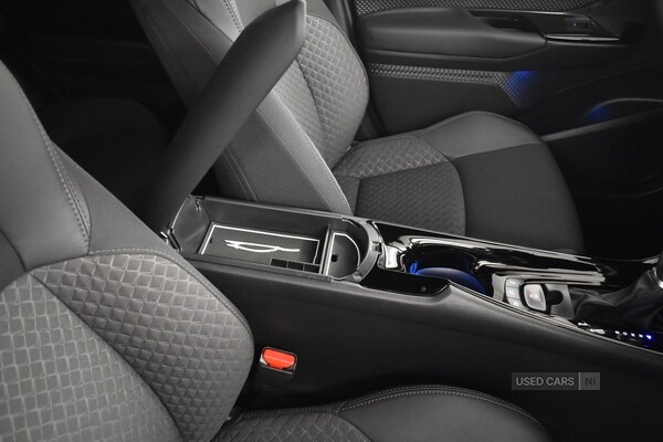 Used Toyota C-HR 2023 for sale - 76308580: Photo 25