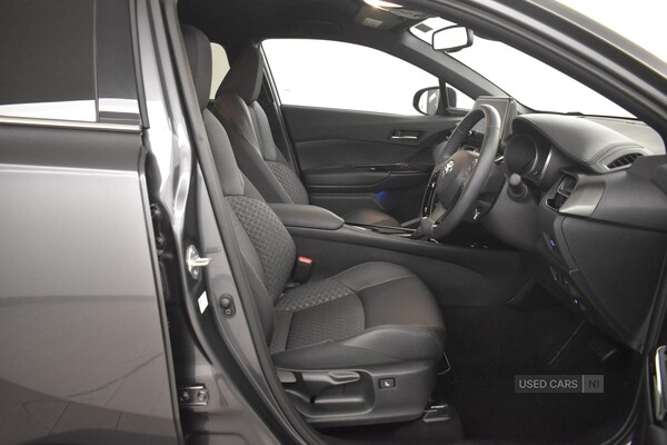 Used Toyota C-HR 2023 for sale - 76308580: Photo 28