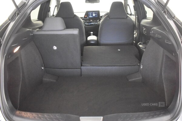 Used Toyota C-HR 2023 for sale - 76308580: Photo 34