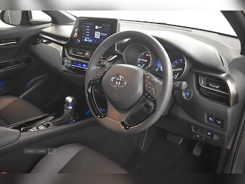 Used Toyota C-HR 2023 for sale - 76308580: Photo 3