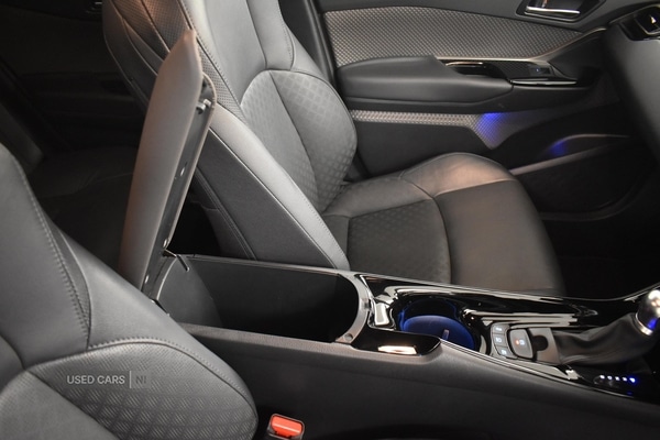 Used Toyota C-HR 2023 for sale - 76802996: Photo 24