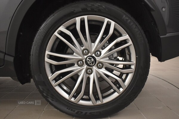 Used Toyota C-HR 2023 for sale - 76802996: Photo 38