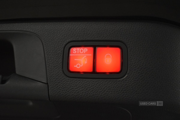 Used Mercedes-Benz EQC 2022 for sale - 76646940: Photo 44