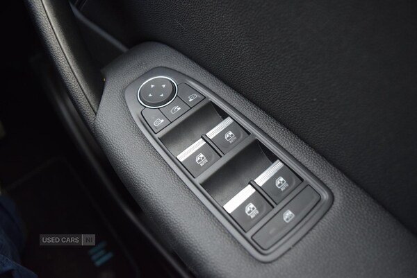 Used Renault Captur 2024 for sale - 77697151: Photo 30