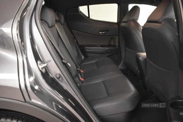 Used Toyota C-HR 2023 for sale - 77102302: Photo 31