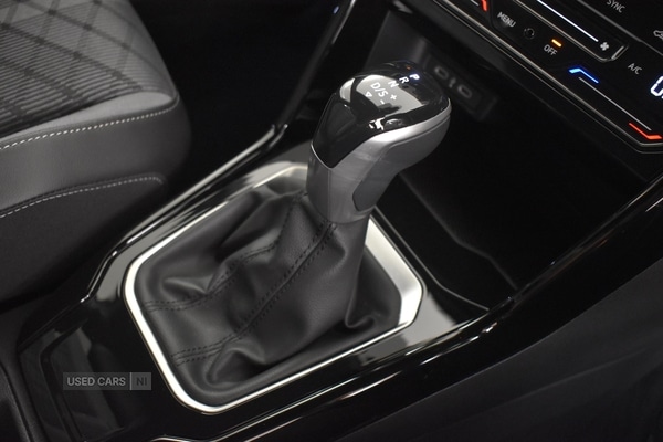 Used Volkswagen T-Roc 2024 for sale - 76690366: Photo 24