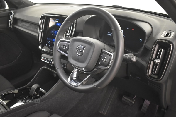 Used Volvo XC40 2023 for sale - 76167634: Photo 3