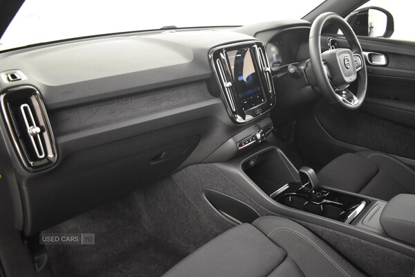 Used Volvo XC40 2023 for sale - 76167634: Photo 9
