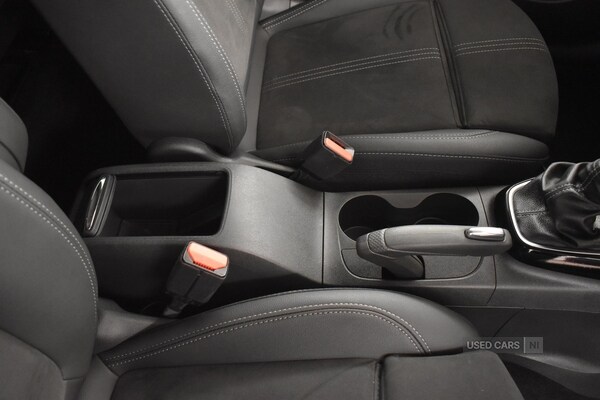 Used Vauxhall Crossland 2024 for sale - 76998298: Photo 32