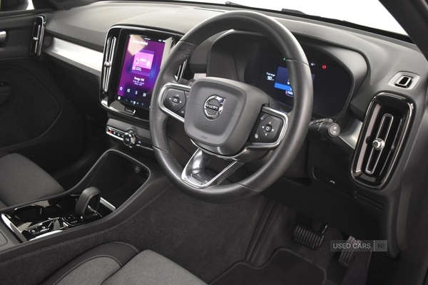 Used Volvo XC40 2024 for sale - 77192320: Photo 3