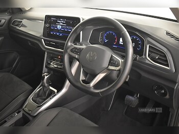 Used Volkswagen T-Roc 2022 for sale - 77017690: Photo