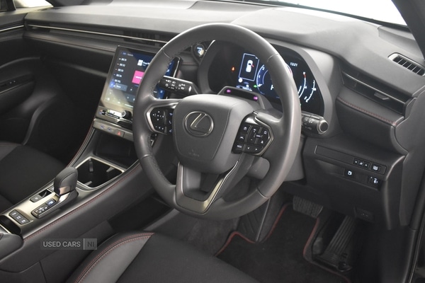 Used Lexus LBX 2024 for sale - 76528510: Photo 3