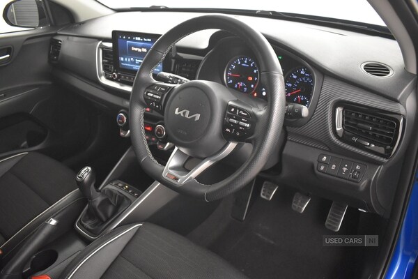 Used Kia Stonic 2021 for sale - 76284931: Photo 3