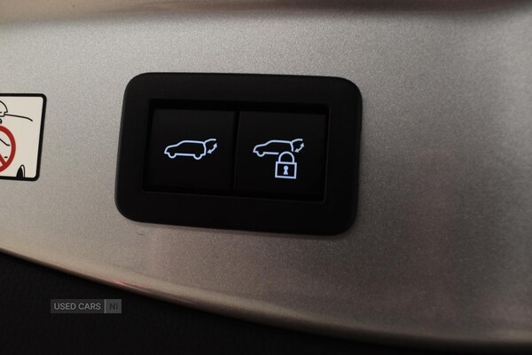 Used Toyota C-HR 2024 for sale - 77359433: Photo 31