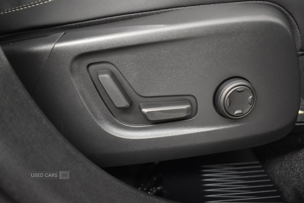 Used Volvo XC40 2025 for sale - 76690146: Photo 32