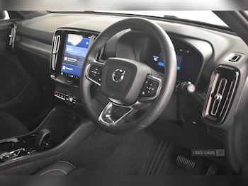 Used Volvo XC40 2025 for sale - 76315553: Photo
